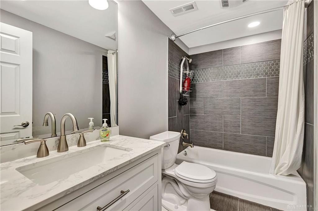 2464 California Rd Property Photo 25