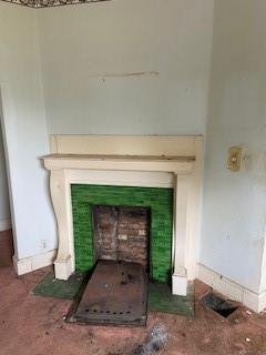 200 N Orchard Avenue Property Photo 4