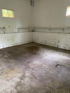 200 N Orchard Avenue Property Photo 8