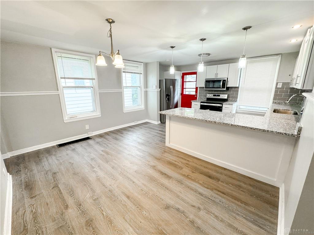 2203 Lawn Avenue Property Photo 6