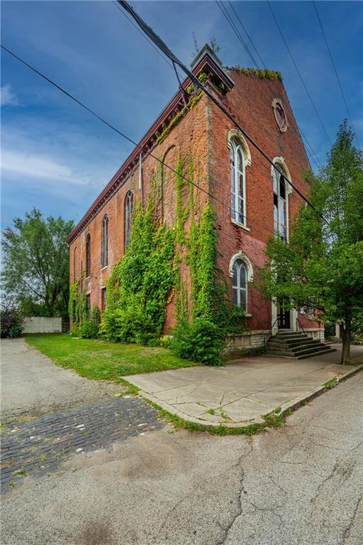 1420 E 4th Street Property Photo 1
