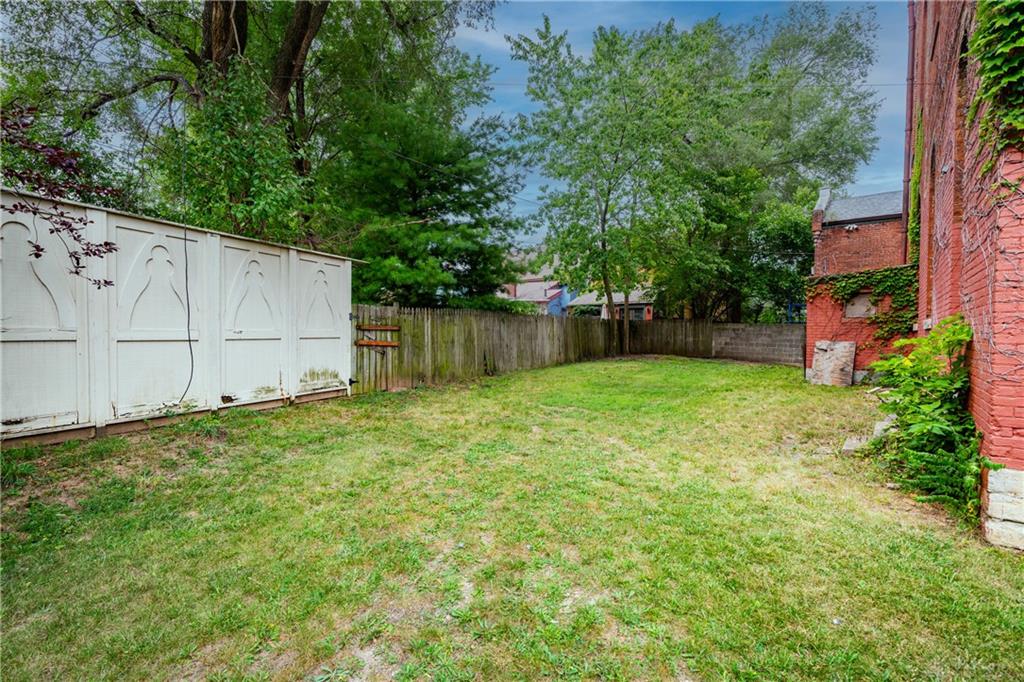 1420 E 4th Street Property Photo 78