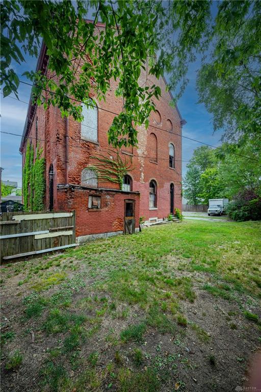 1420 E 4th Street Property Photo 80