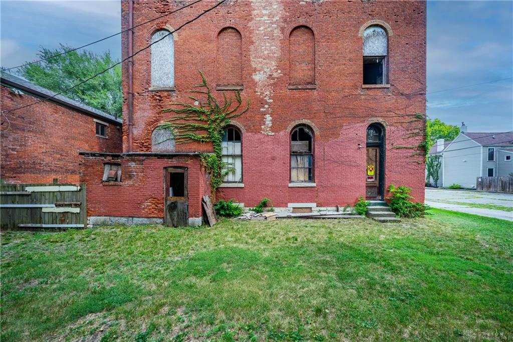 1420 E 4th Street Property Photo 81