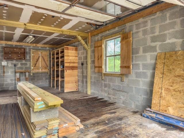 300 Mill Street Property Photo 14
