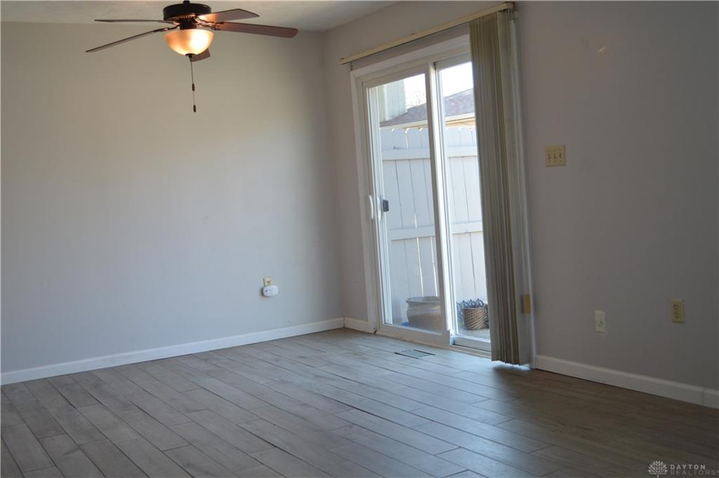 1221 Robbins Run Court Property Photo 5