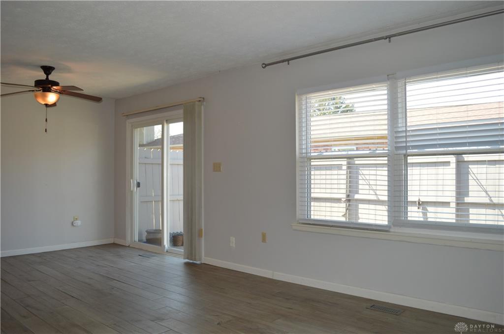 1221 Robbins Run Court Property Photo 6