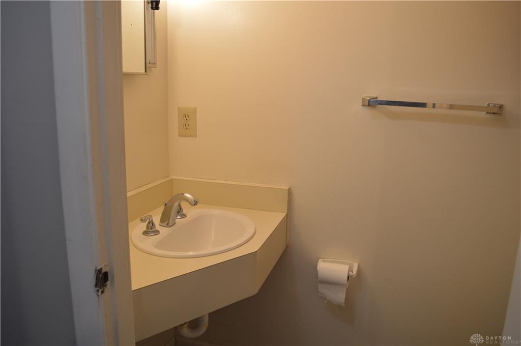 1221 Robbins Run Court Property Photo 13