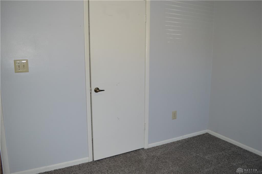 1221 Robbins Run Court Property Photo 17