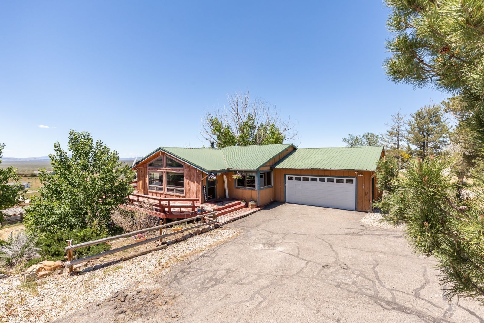 616 Palace Parkway Property Photo 1