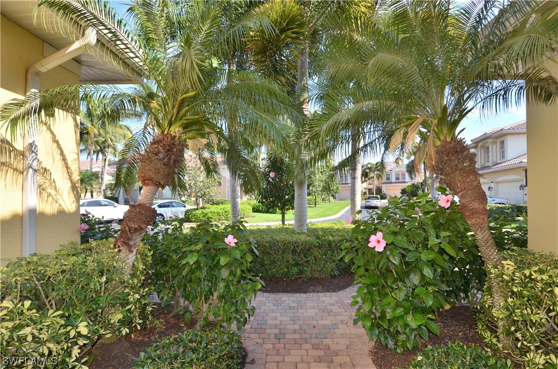 10121 Bellavista Cir 702 Property Photo 4