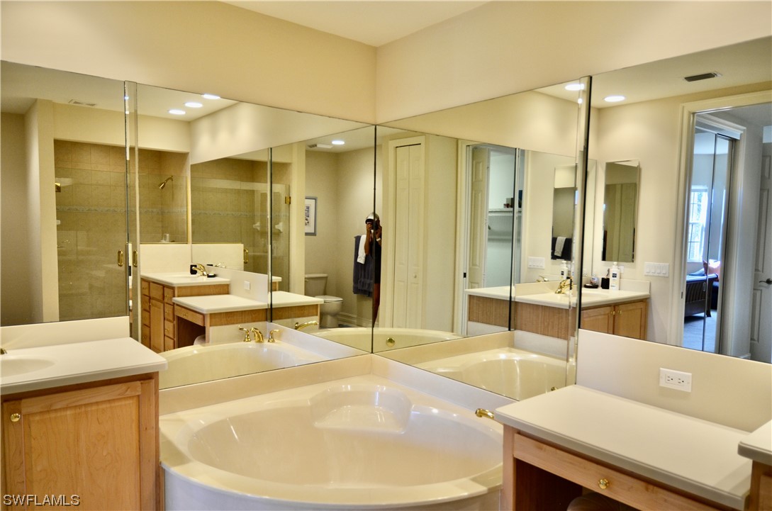 10121 Bellavista Cir 702 Property Photo 17