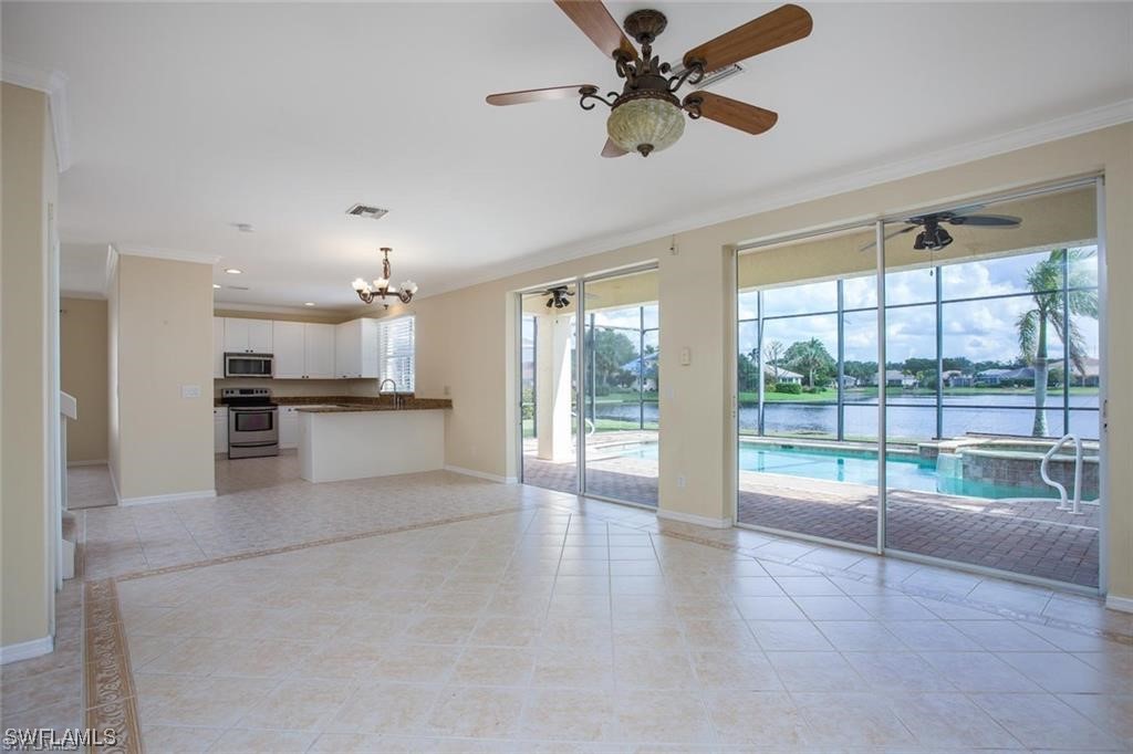 11169 Lakeland Cir Property Photo 8