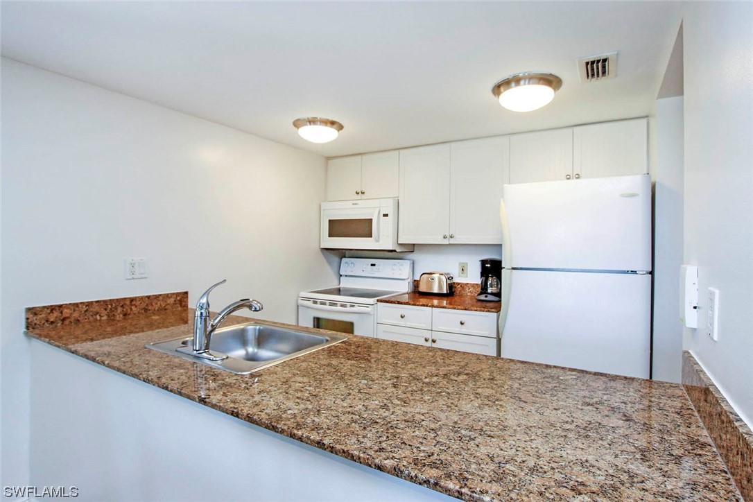 3134 Tennis Villas Property Photo 5