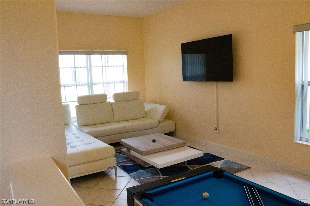 8285 Silver Birch Way Property Photo 8