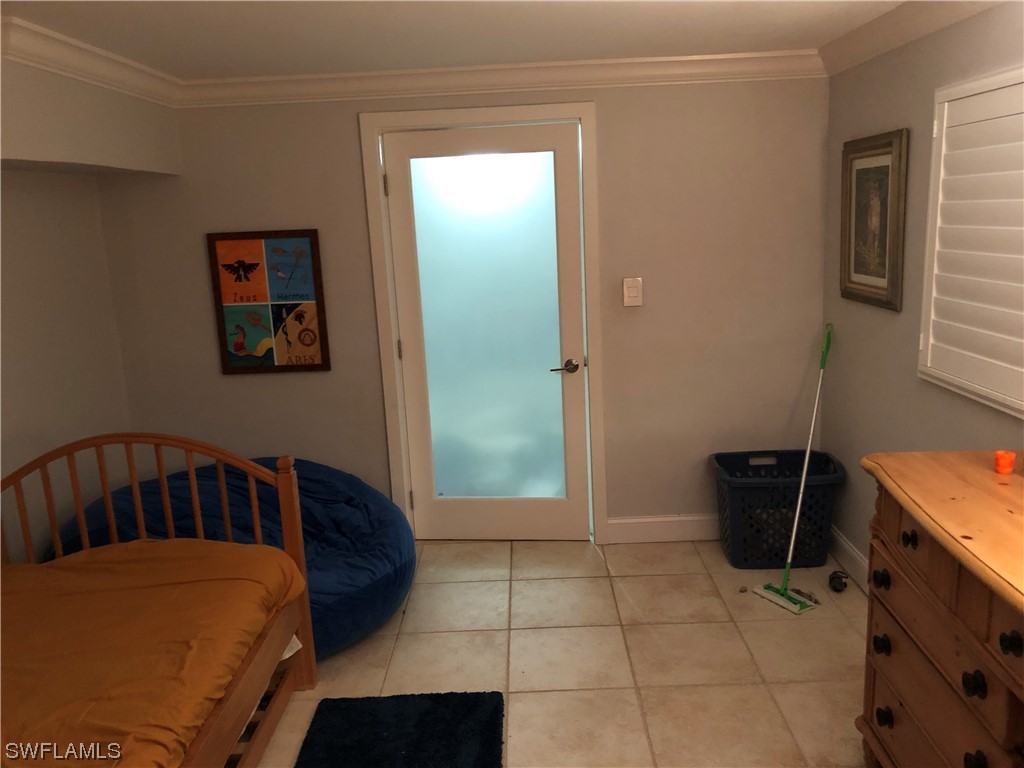1180 Diana Ave Property Photo 12