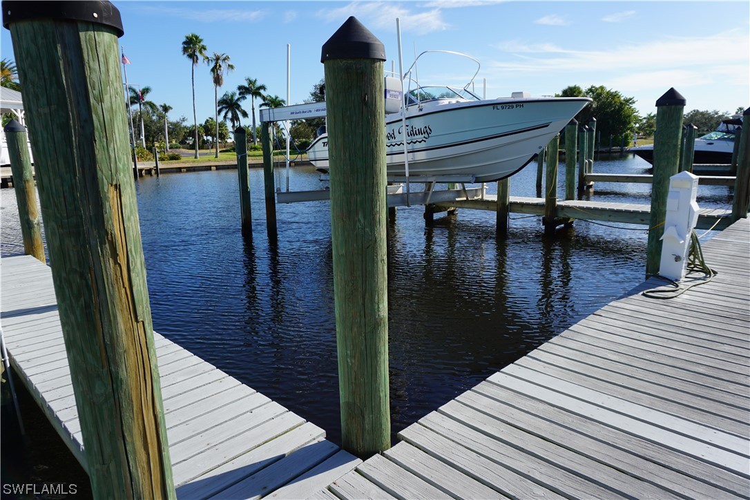 4661 Grassy Point Blvd Property Photo 4