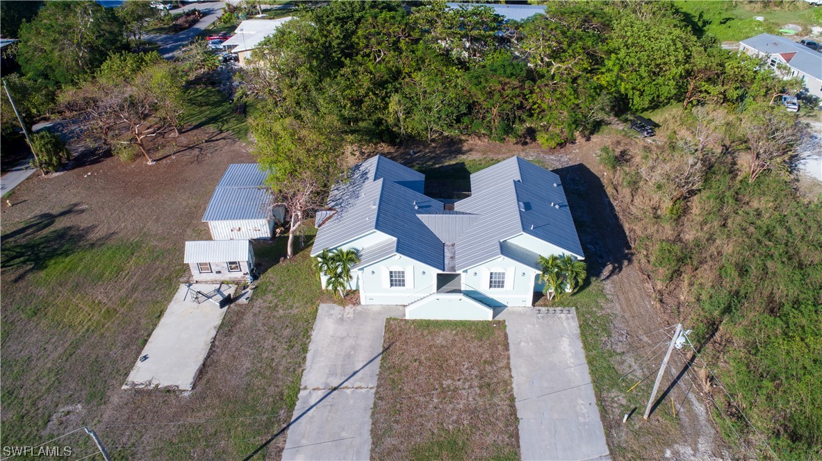 1227 Mangrove Ln Property Photo 2