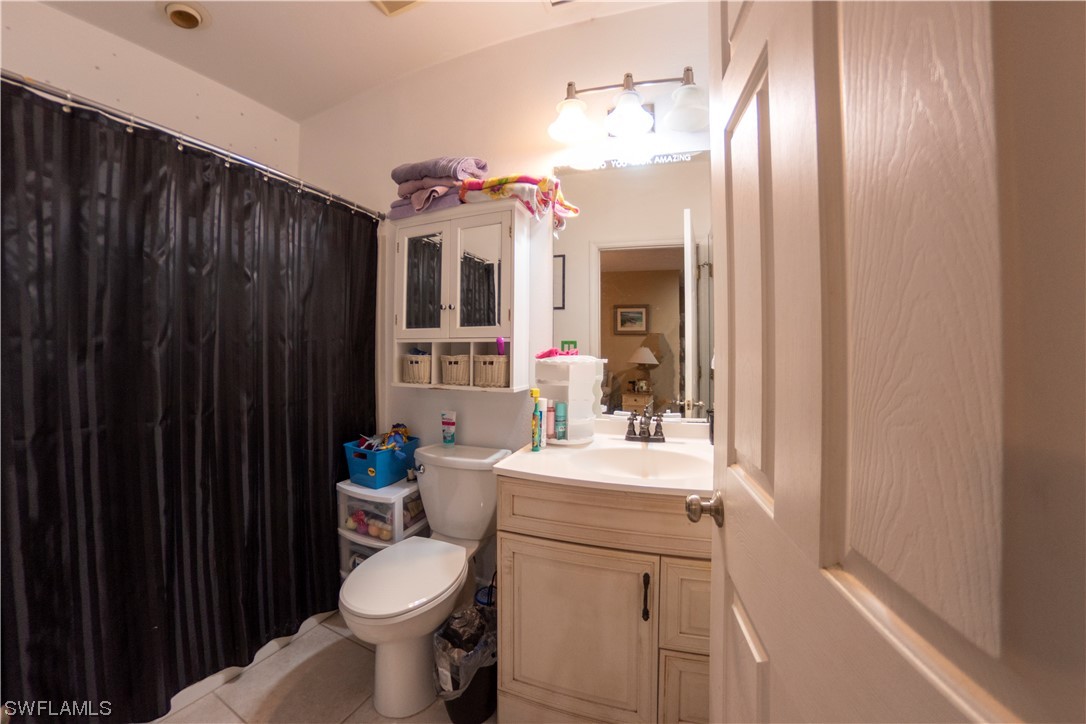 1227 Mangrove Ln Property Photo 9