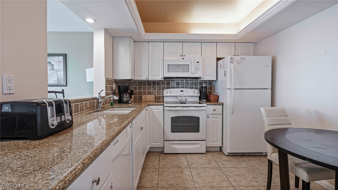 6672 Estero Blvd A409 Property Photo 9