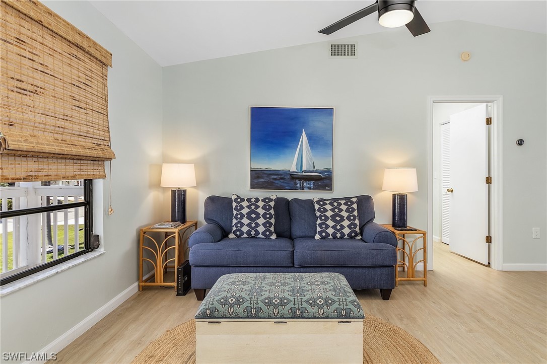 7924 Della Bitta Ln Property Photo 6