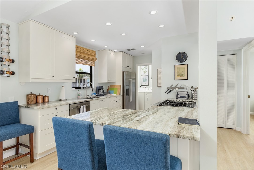 7924 Della Bitta Ln Property Photo 12