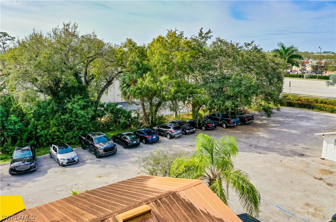 27831-835 Tamiami Trl Property Photo 4