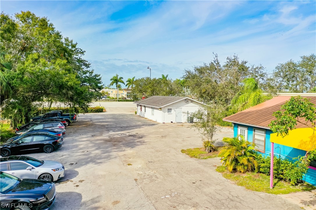 27831-835 Tamiami Trl Property Photo 5