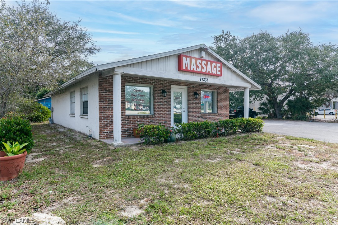 27831-835 Tamiami Trl Property Photo 6