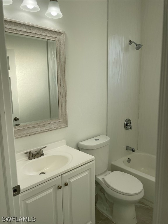 757 Central St E Property Photo 25