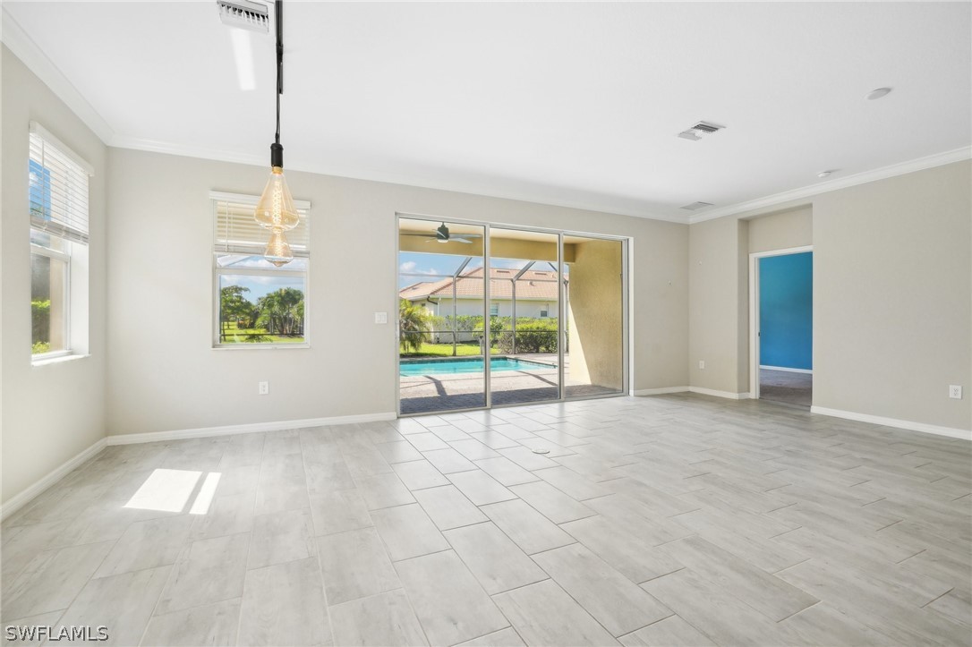 10327 Fontanella Dr Property Photo 3