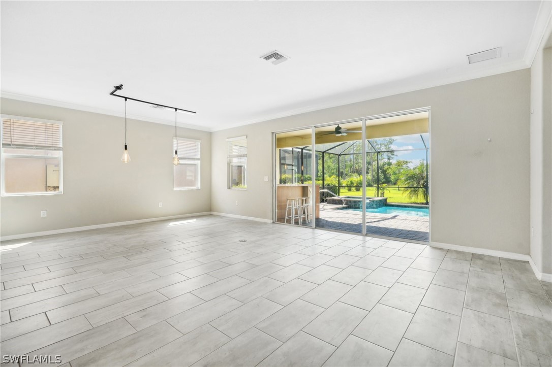 10327 Fontanella Dr Property Photo 4