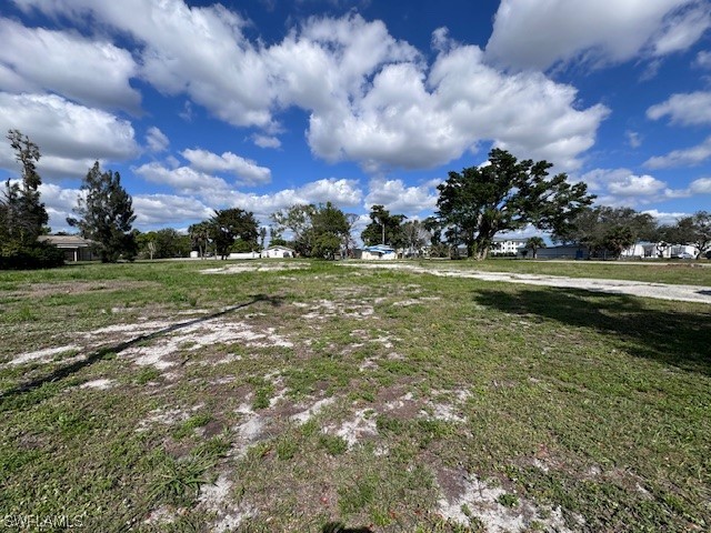 170 Catalina St Property Photo 3