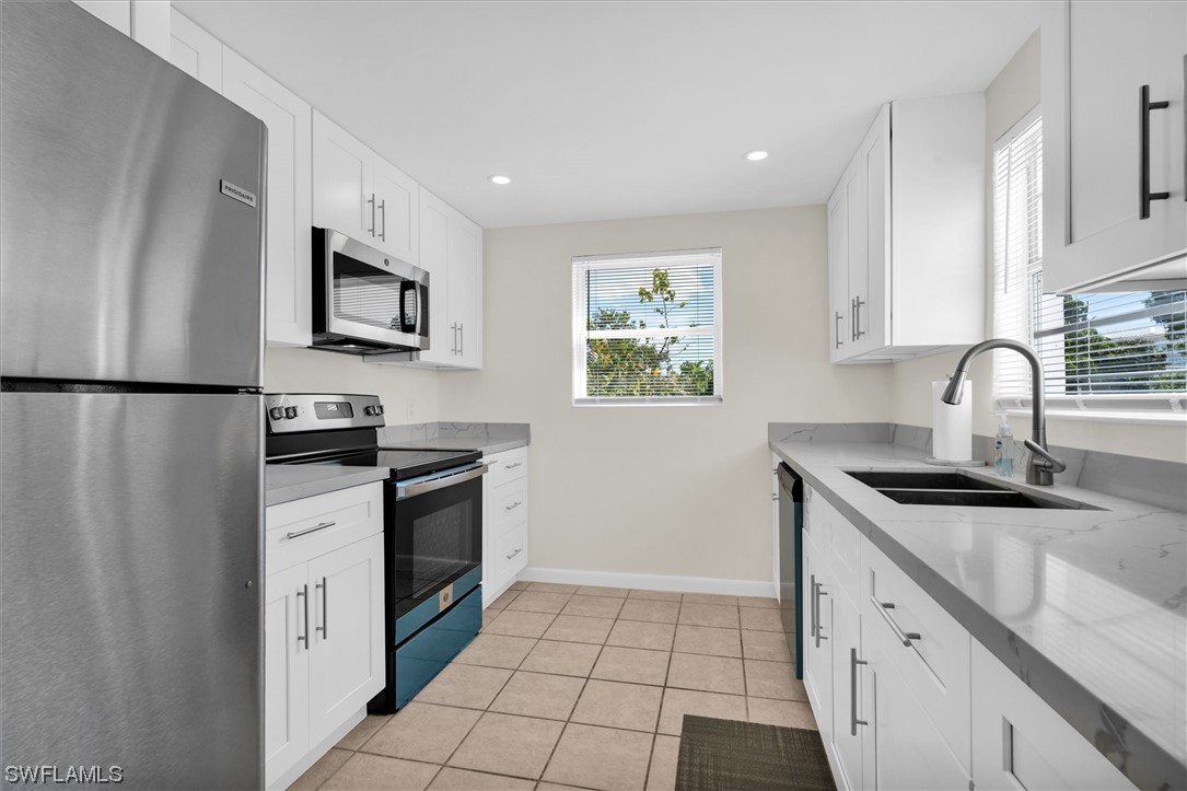 100 Iroquois Dr 8 Property Photo 16