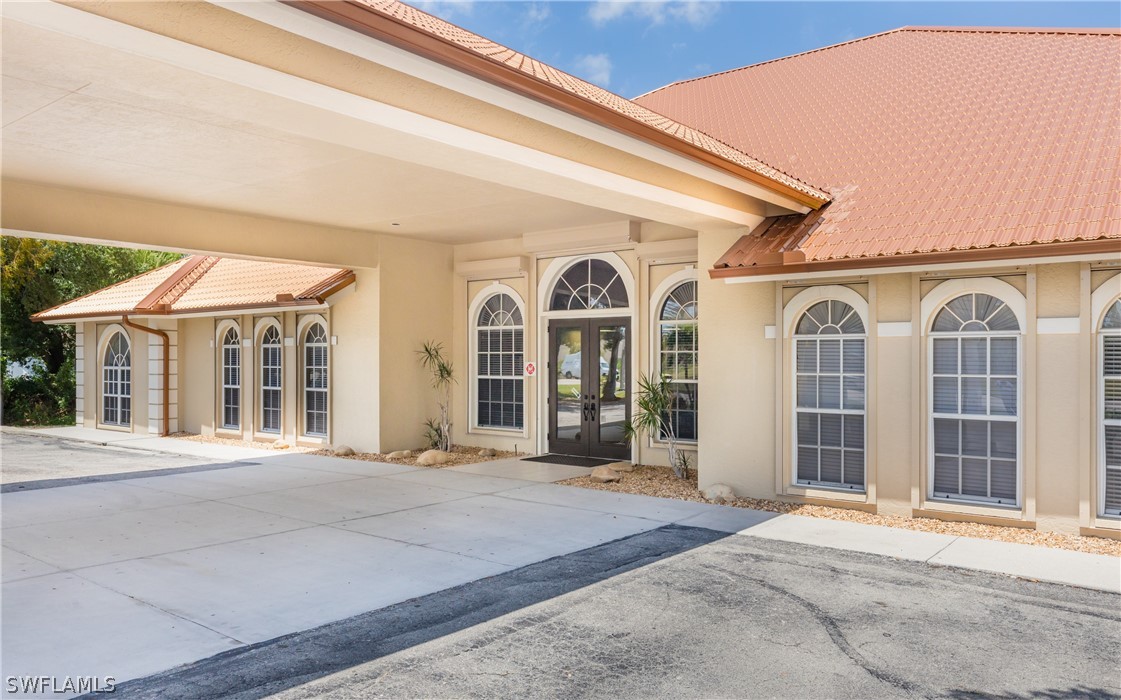 150 Pondella Rd Property Photo 3