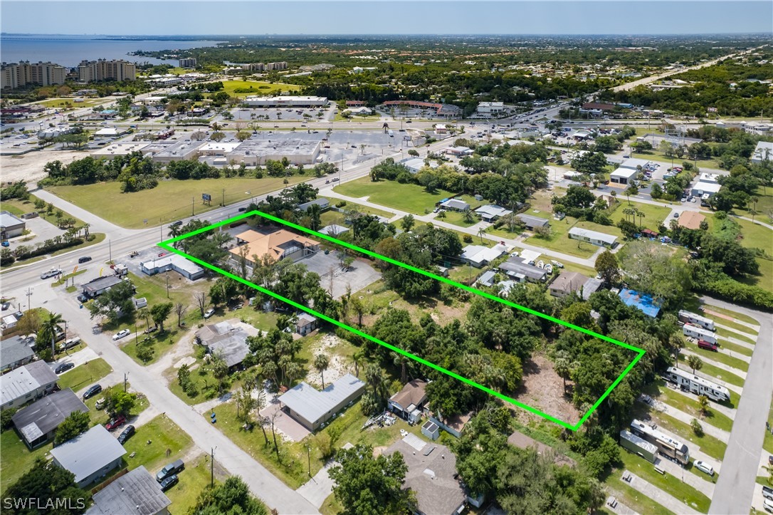 150 Pondella Rd Property Photo 4