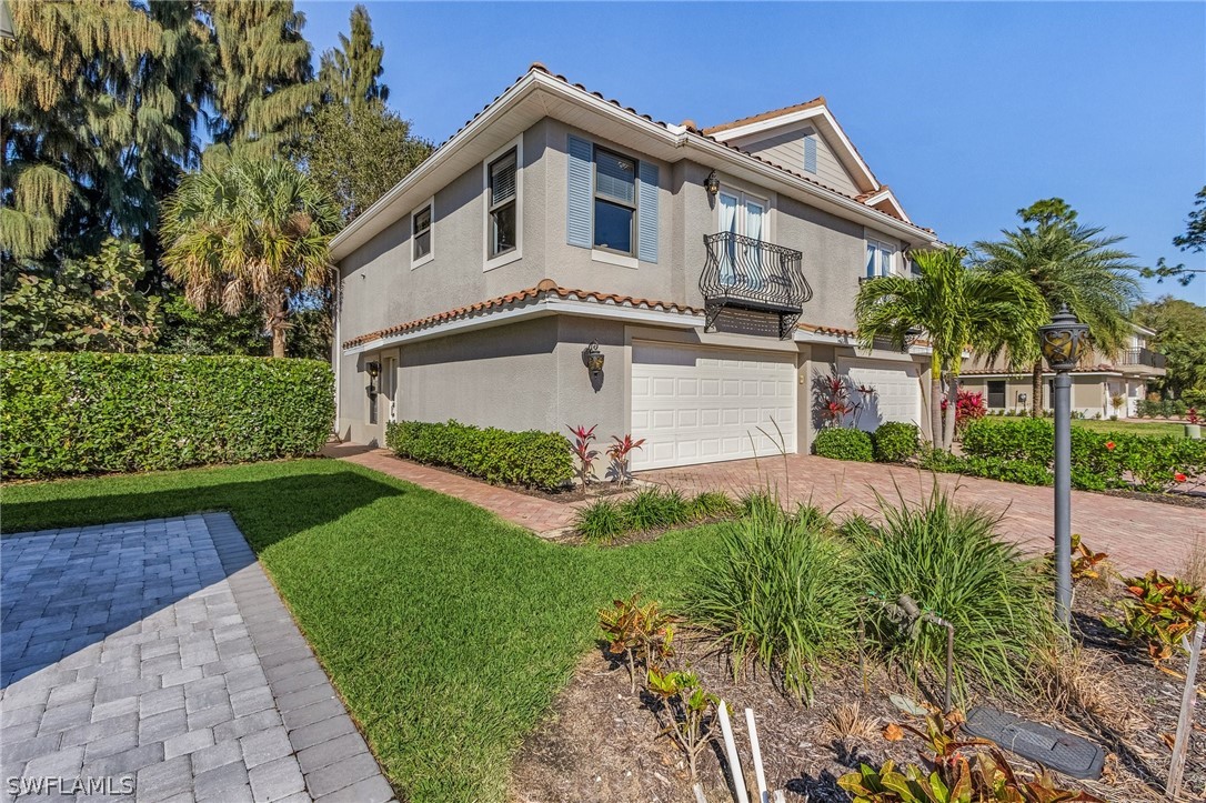 13124 Golden Palms Cir Property Photo 2