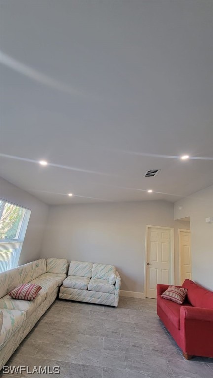 909 Sally Ave N Property Photo 10
