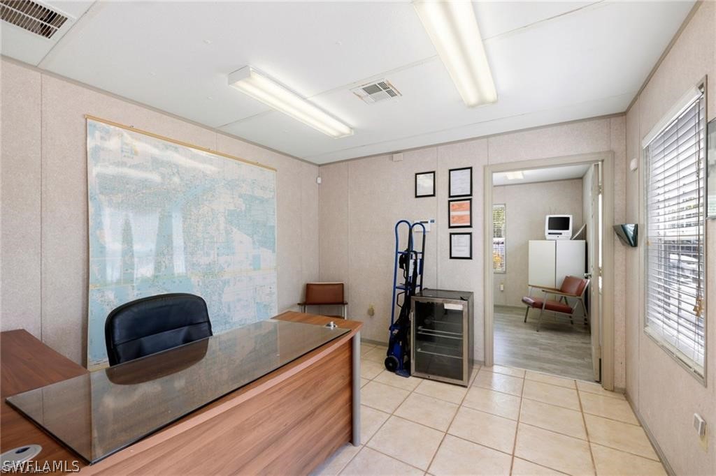 1280 Williams St Property Photo 15
