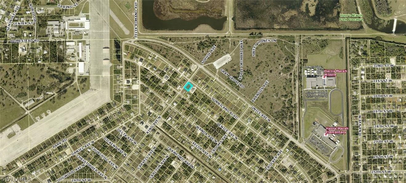 2563 Sunniland Blvd Property Photo 3