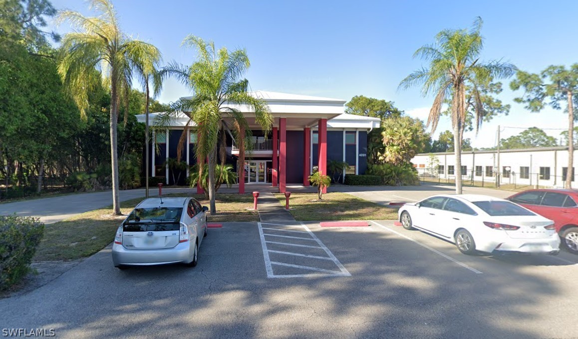 4091 Colonial Blvd Property Photo 1