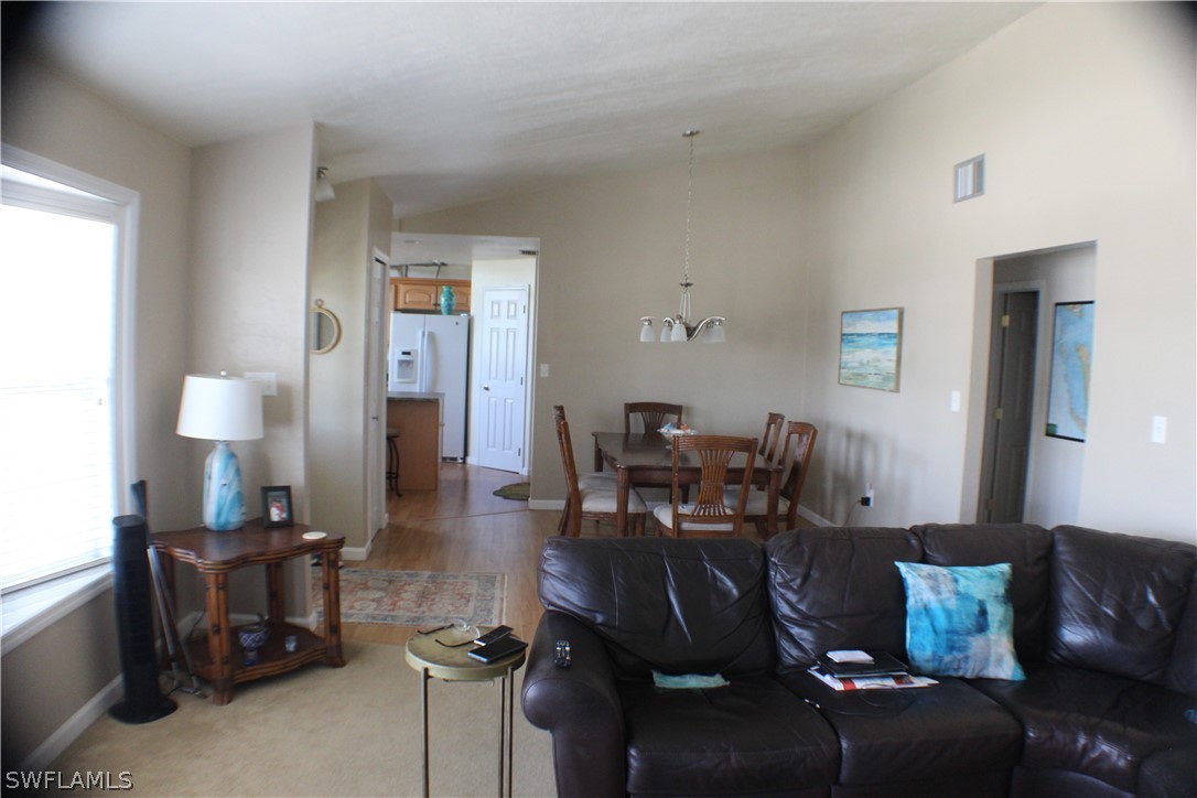 7841 Breakwater Ct Property Photo 3