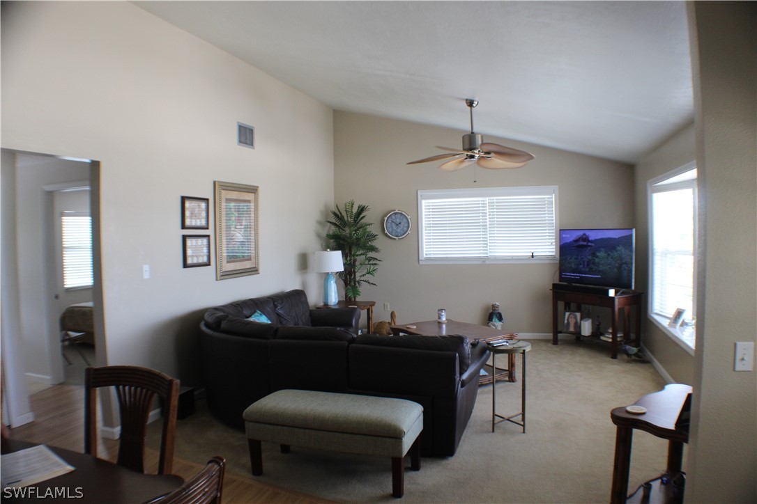 7841 Breakwater Ct Property Photo 9