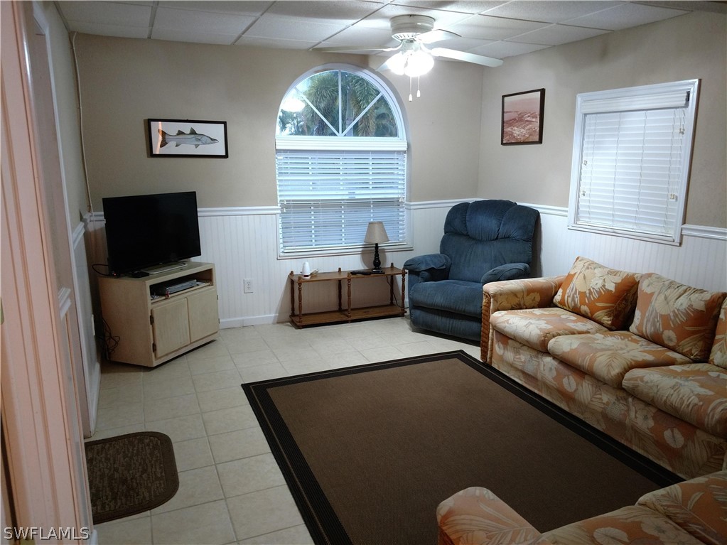 7841 Breakwater Ct Property Photo 13