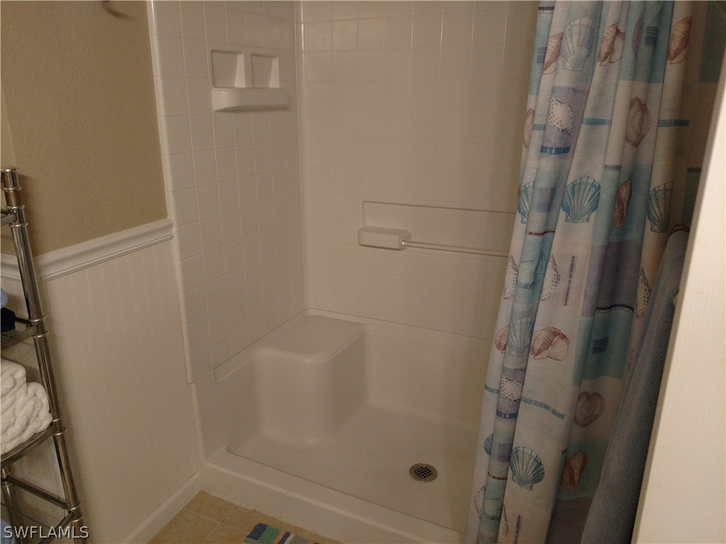 7841 Breakwater Ct Property Photo 16