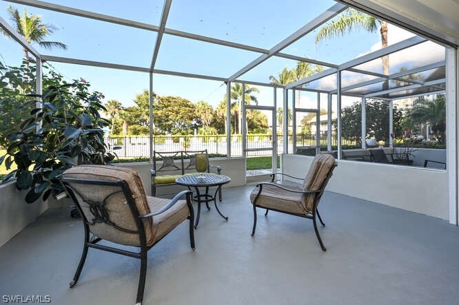 215 Cypress Way E C2 Property Photo 2