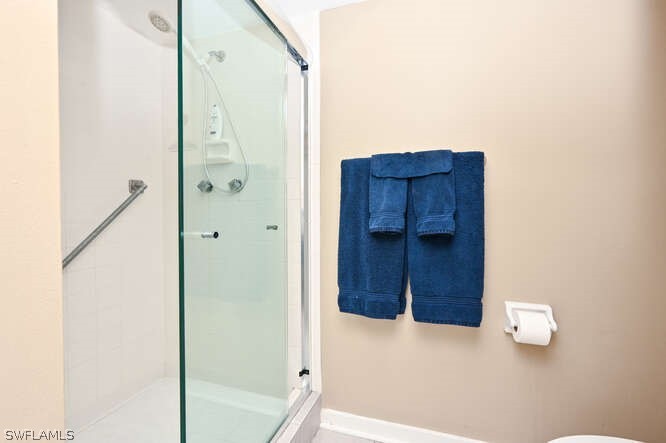 215 Cypress Way E C2 Property Photo 9
