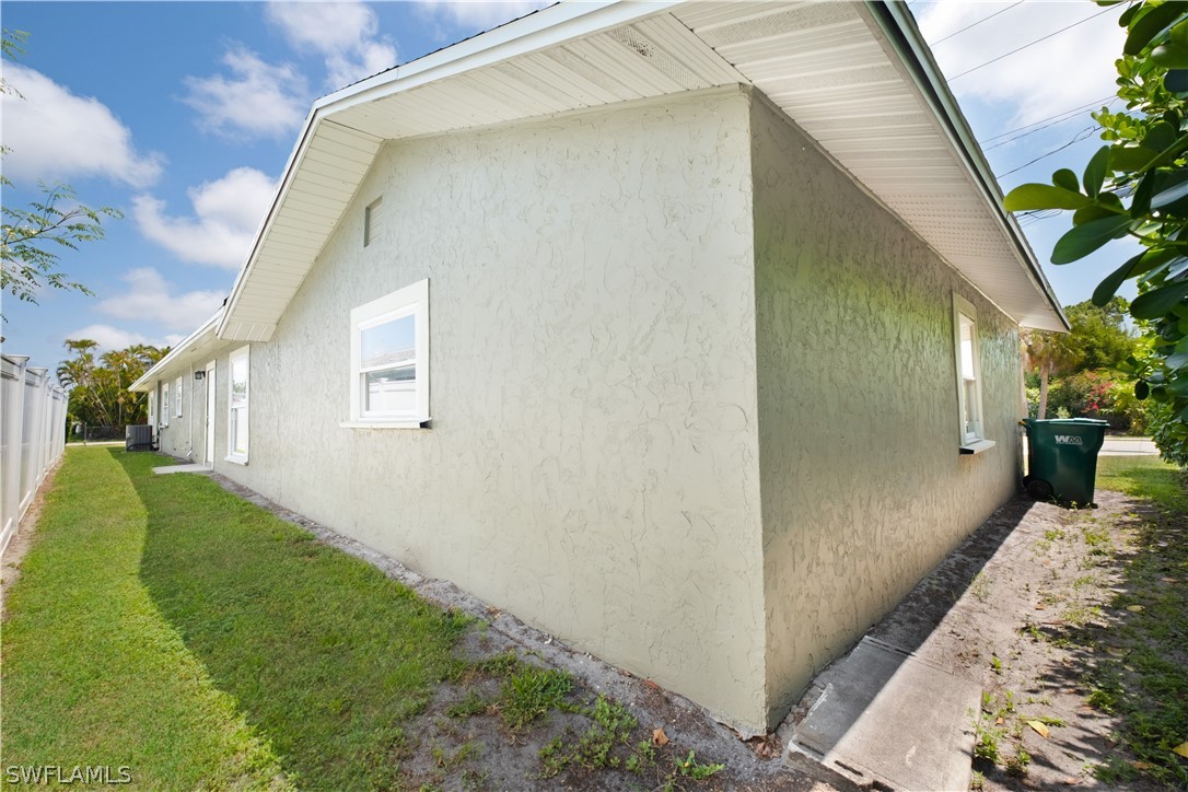 798 93rd Ave N Property Photo 25