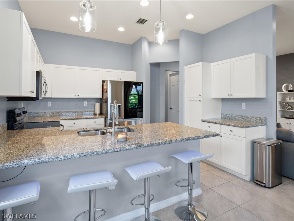 8812 Madrid Cir Property Photo 13