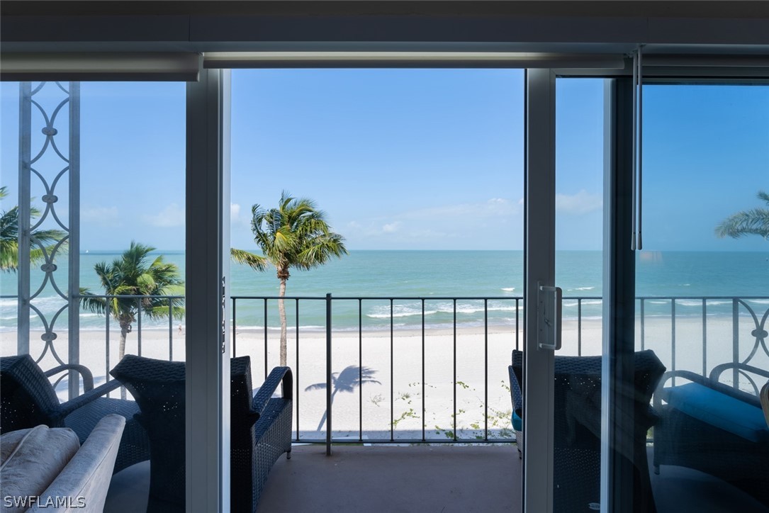 2011 Gulf Shore Blvd N #45 Property Photo 4